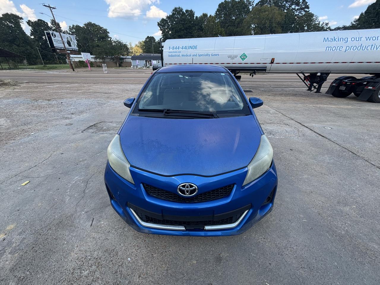 Toyota Yaris 5dr Liftback Man SE (Natl) 2012