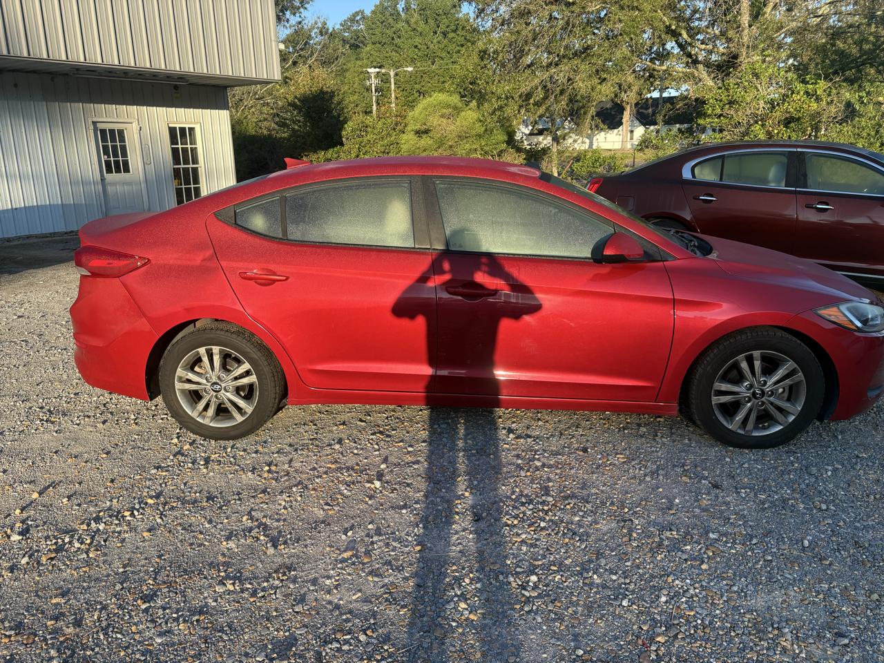Hyundai Elantra photo 3