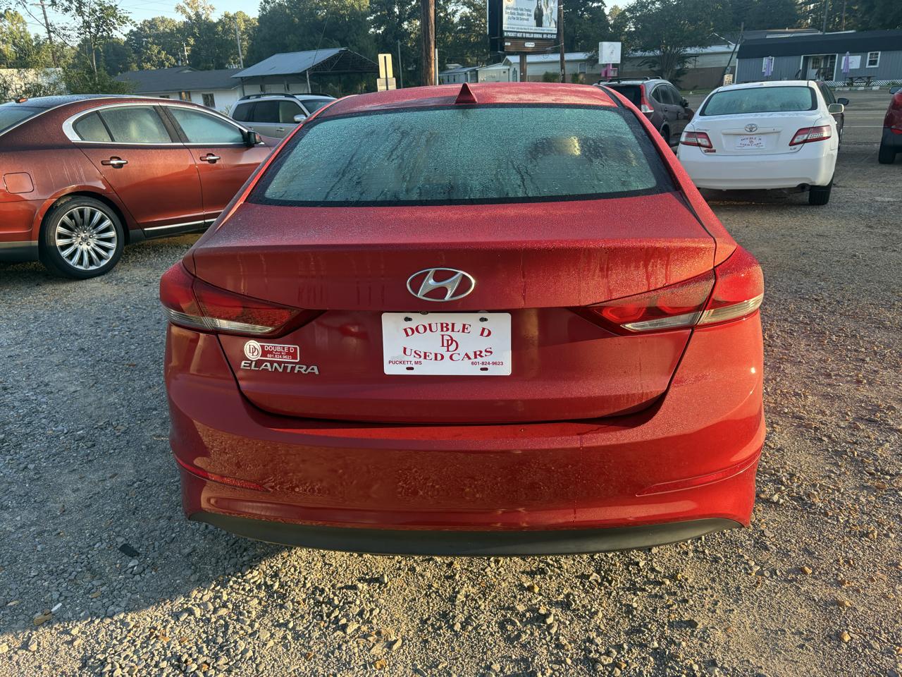 Hyundai Elantra photo 4