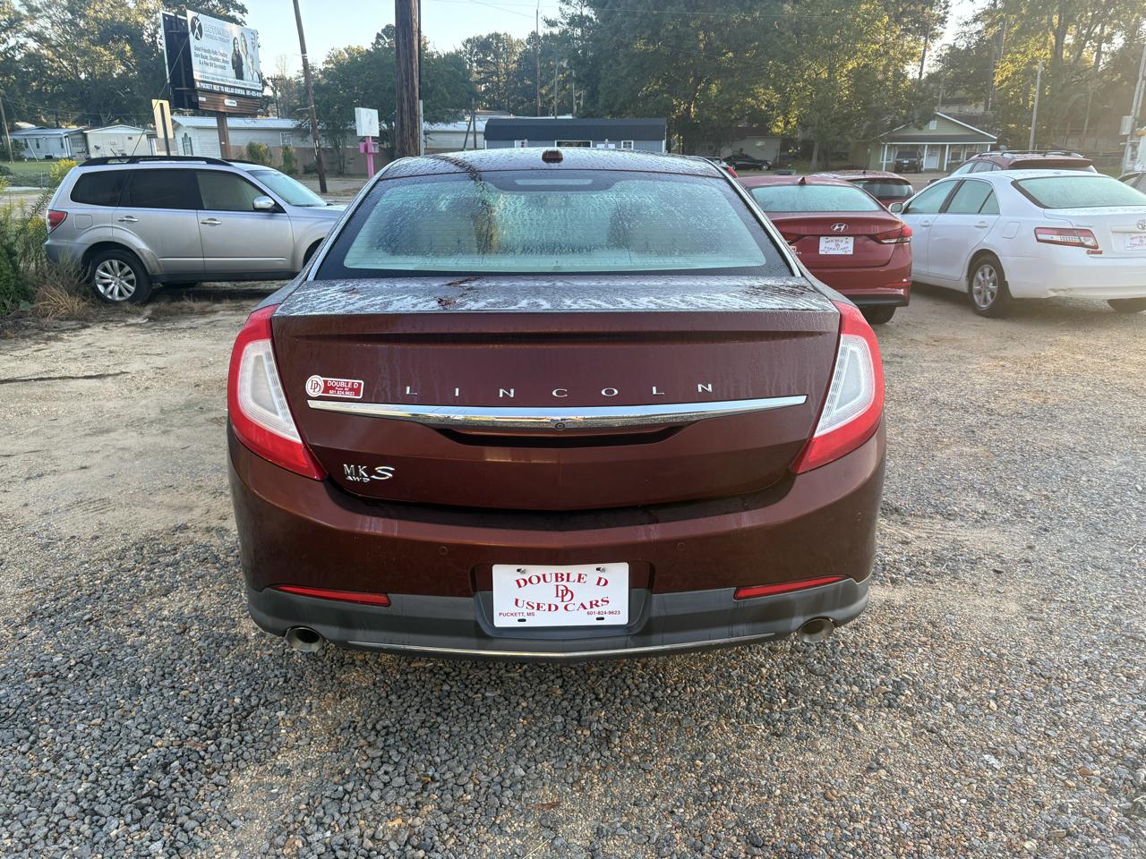 Lincoln MKS photo 4