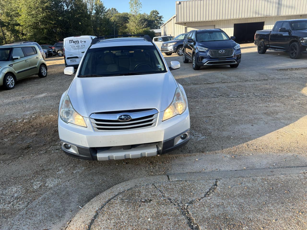 Subaru Outback photo 2