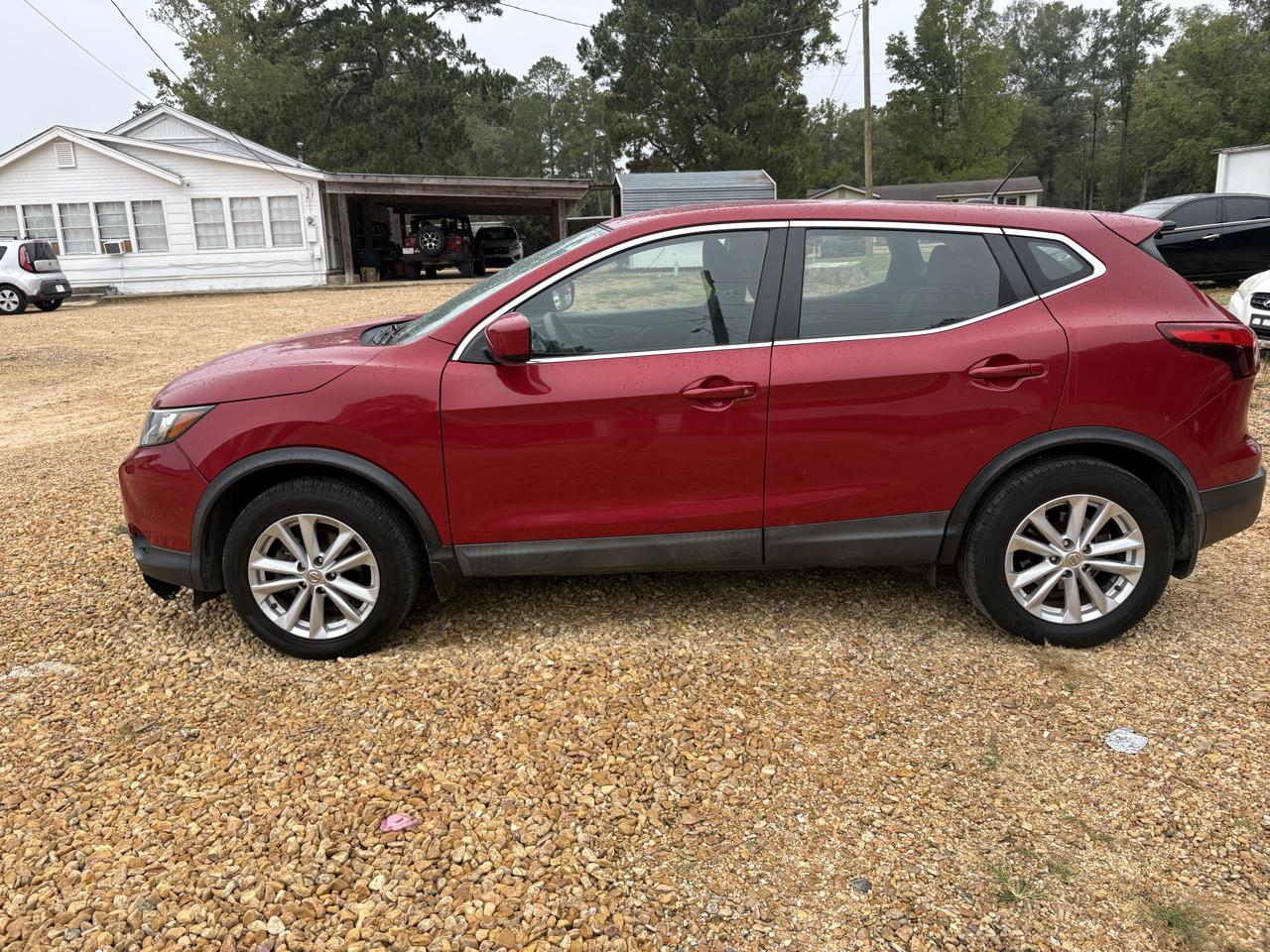 Nissan Rogue Sport FWD S 2017