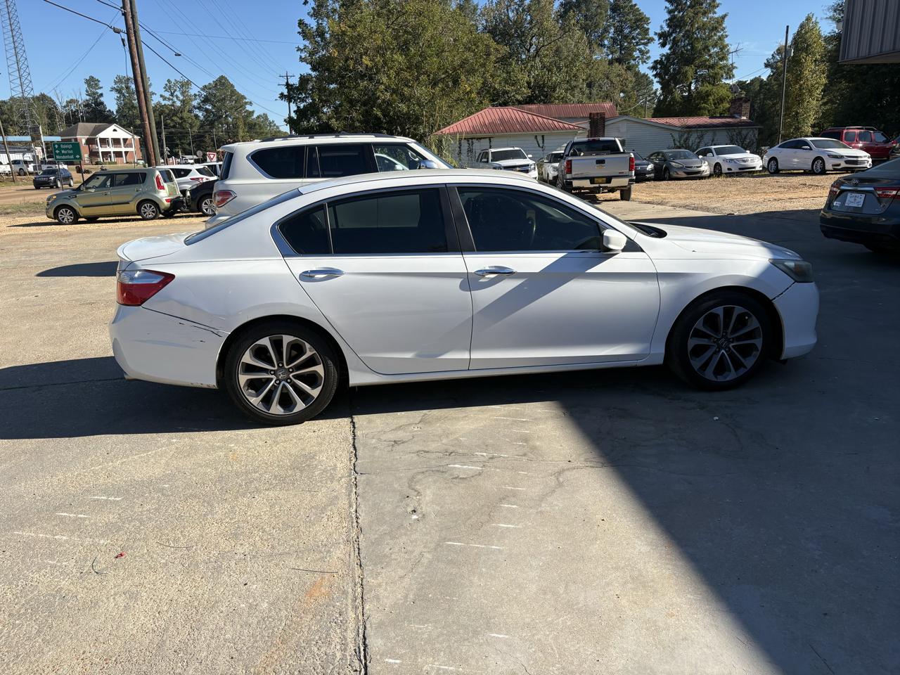 Honda Accord Sedan 4dr I4 CVT Sport 2015