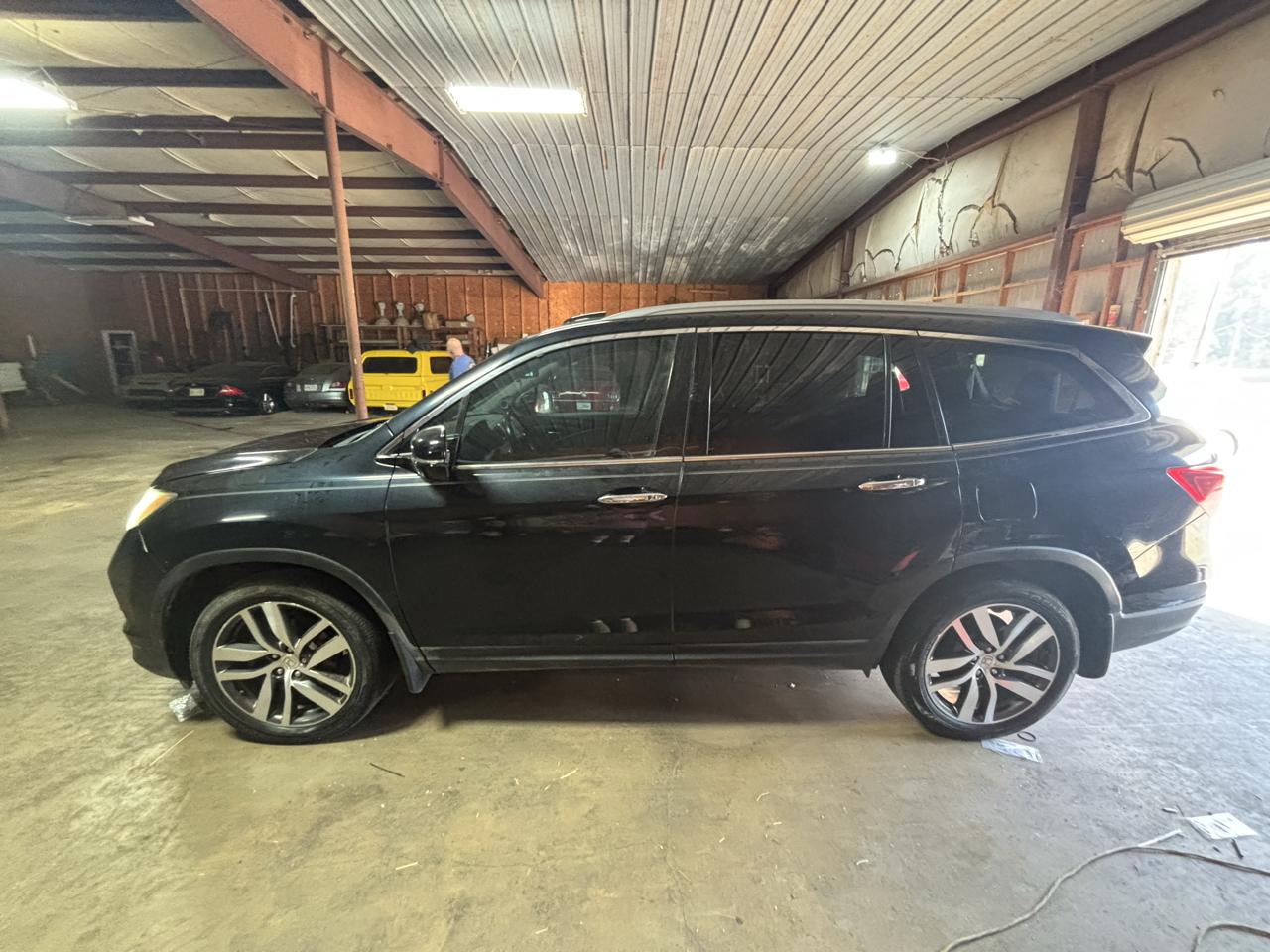 2016 Honda Pilot AWD 4dr Elite w/RES & Navi