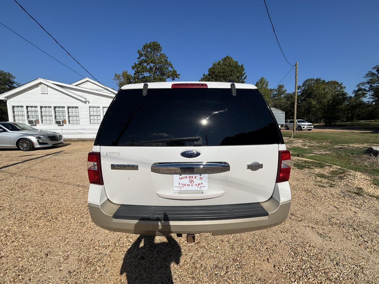 Ford Expedition 4WD 4dr Eddie Bauer 2010