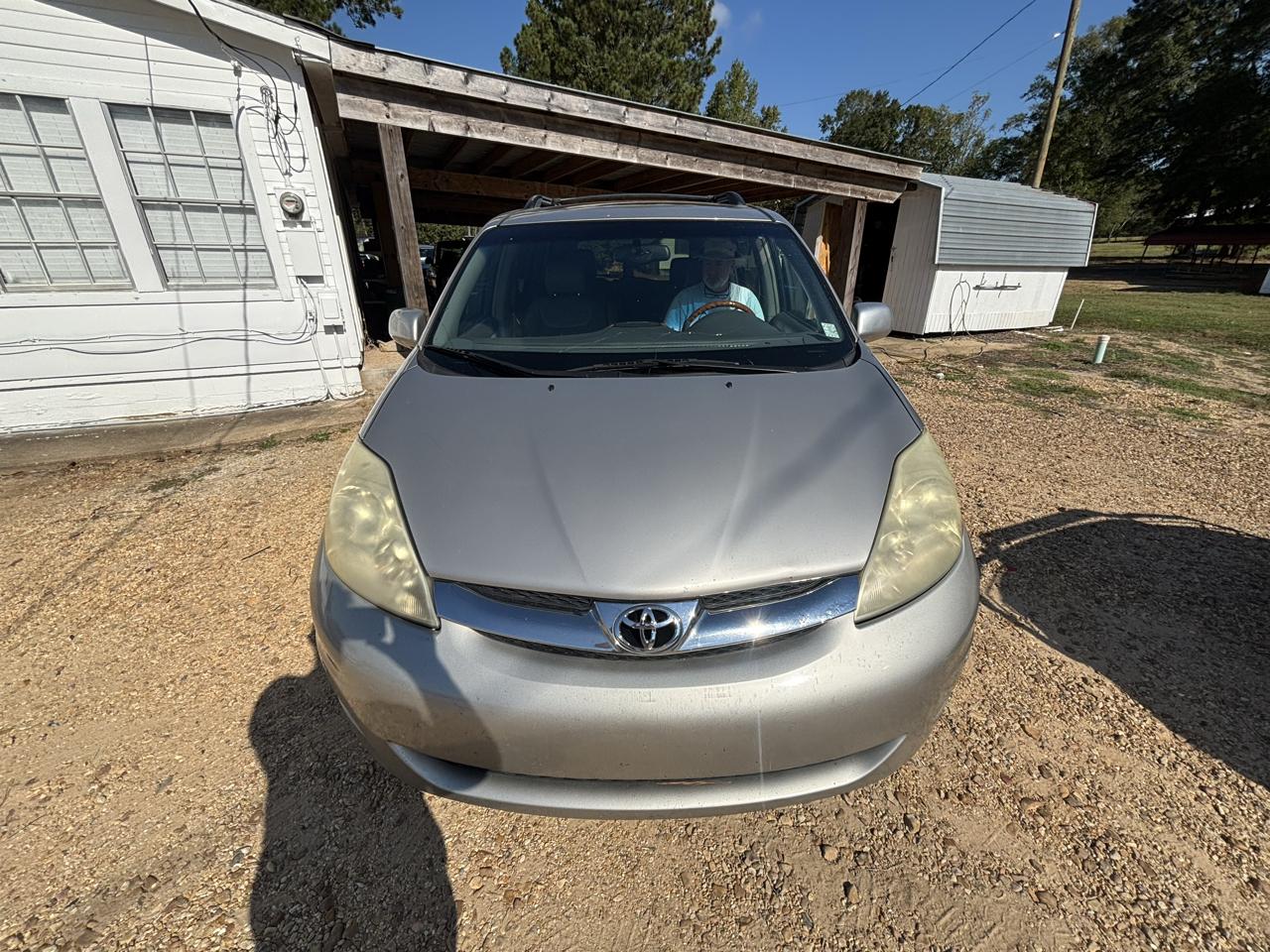 Toyota Sienna 5dr XLE FWD 7-Passenger (Natl) 2006