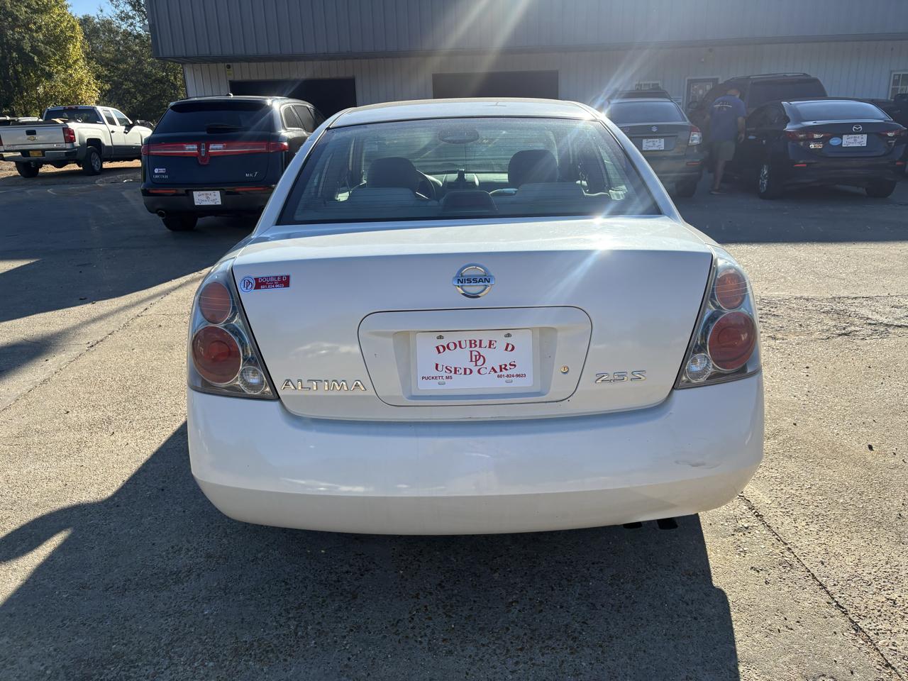 Nissan Altima 4dr Sdn 2.5 S Auto 2004