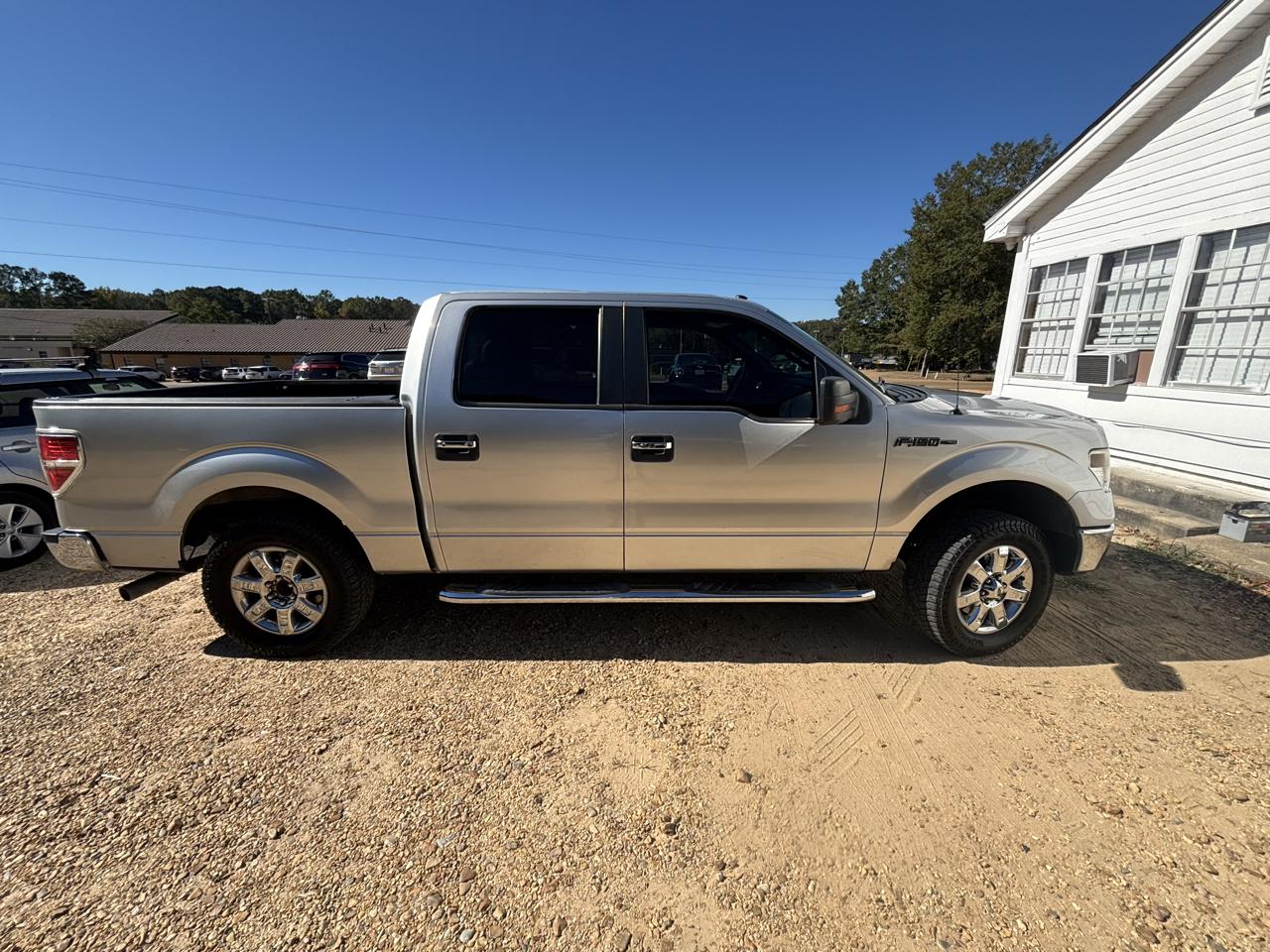 Ford F-150 2WD SuperCrew 145" Platinum 2014