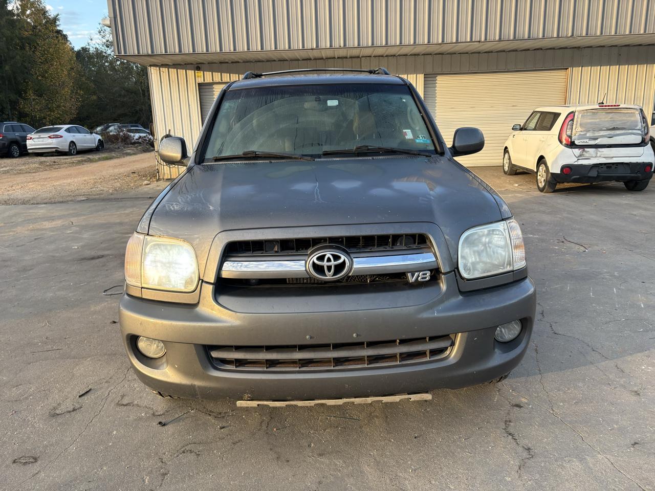 Toyota Sequoia 4dr Limited 4WD (Natl) 2005