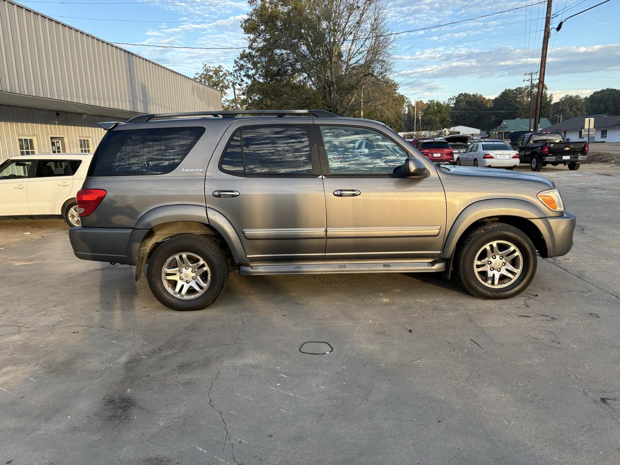Toyota Sequoia 4dr Limited 4WD (Natl) 2005