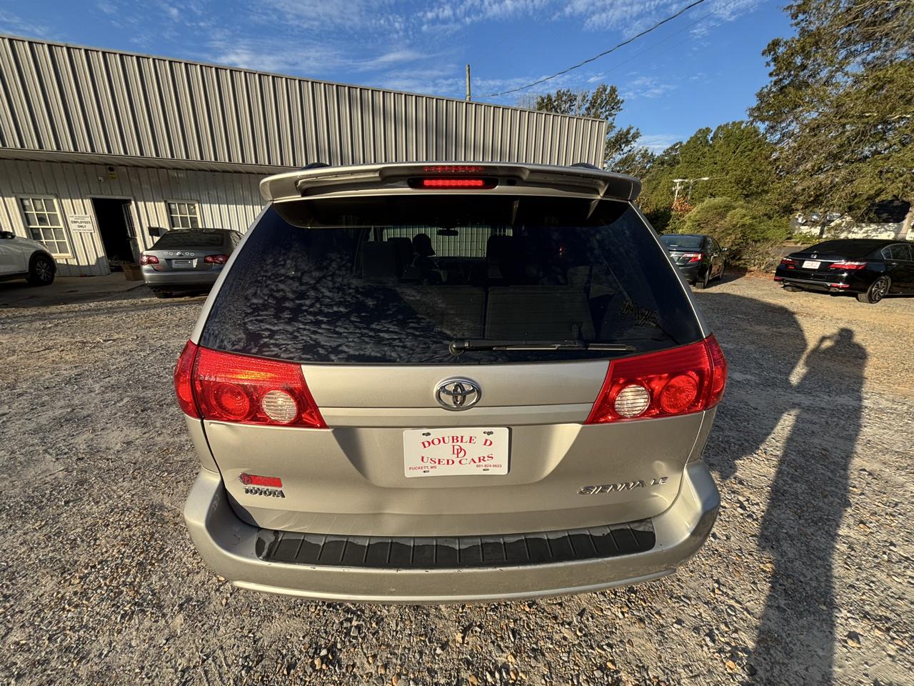 Toyota Sienna 5dr 7-Pass Van CE FWD (Natl) 2009