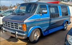 1992 Dodge Ram Van 