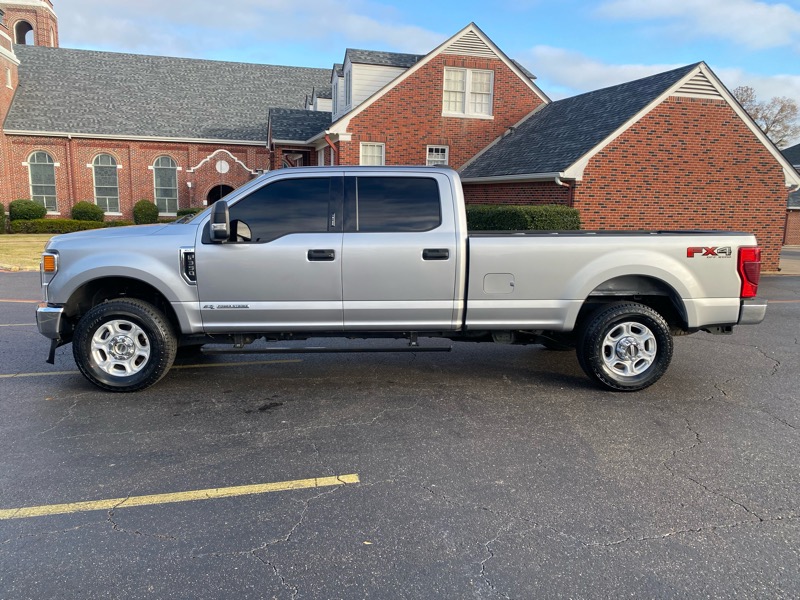 Ford F-350 SD XLT Crew Cab Long Bed 4WD 2022