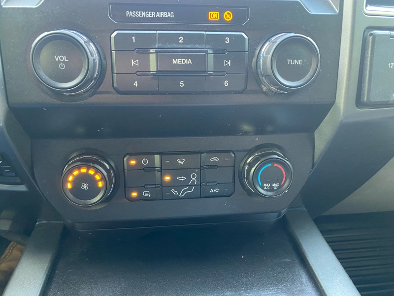 Ford F-350 SD XLT Crew Cab Long Bed 4WD 2022