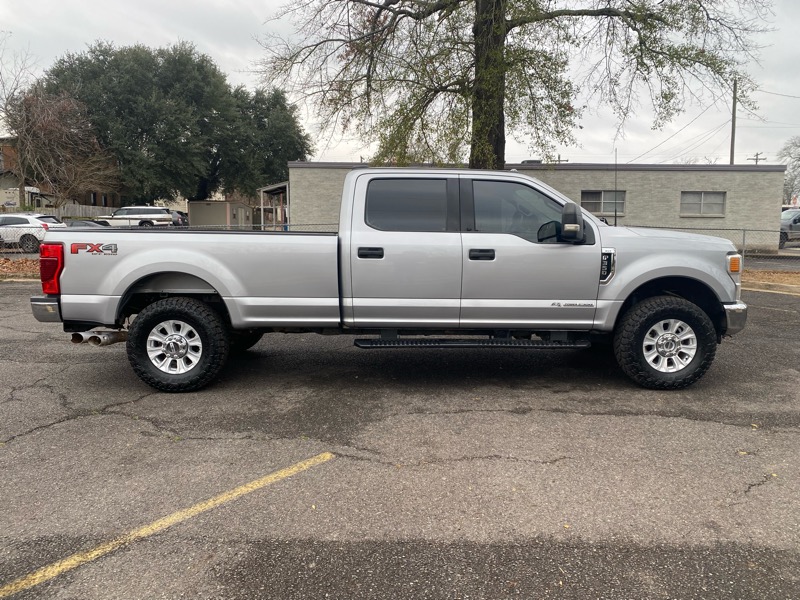Ford F-350 SD XLT Crew Cab Long Bed 4WD 2022