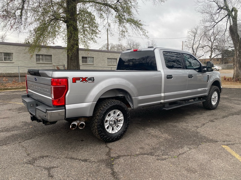 Ford F-350 SD XLT Crew Cab Long Bed 4WD 2022