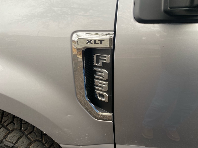 Ford F-350 SD XLT Crew Cab Long Bed 4WD 2022