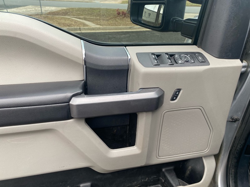 Ford F-350 SD XLT Crew Cab Long Bed 4WD 2022