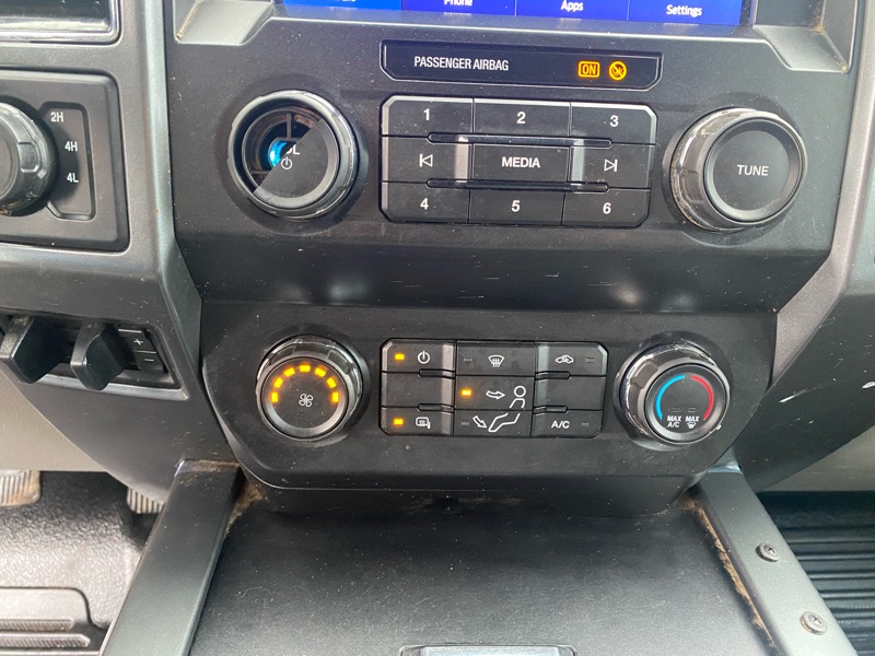 Ford F-350 SD XLT Crew Cab Long Bed 4WD 2022