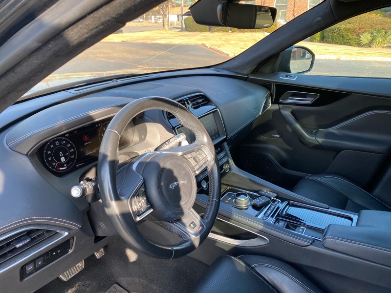 Jaguar F-Pace 25t R-Sport 2019