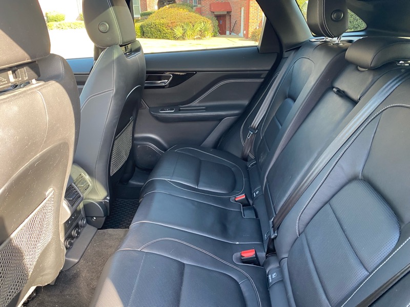 Jaguar F-Pace 25t R-Sport 2019