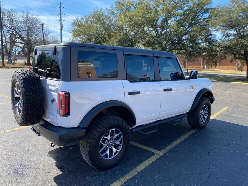 Ford Bronco Badlands 4-Door 2024