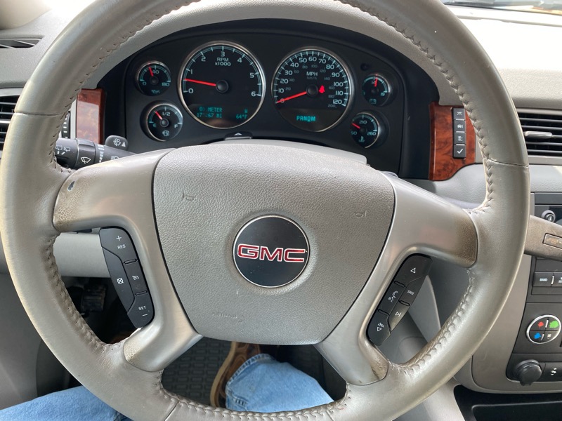 GMC Yukon SLT1 2WD 2012