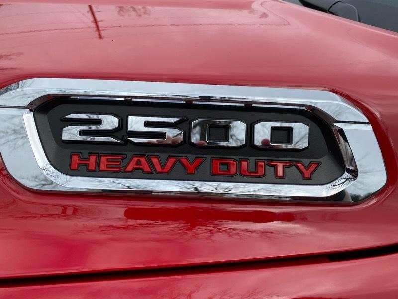 RAM 2500 Tradesman Crew Cab SWB 4WD 2024