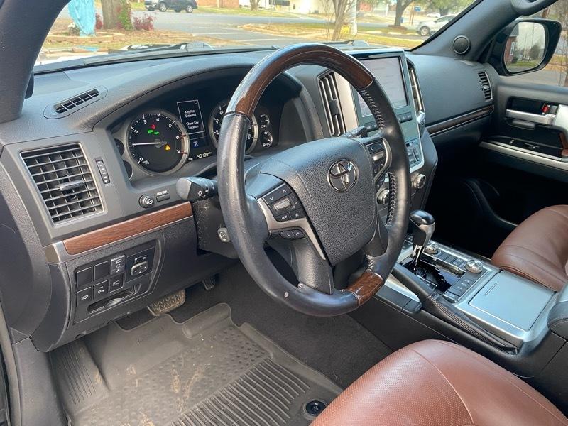 Toyota Land Cruiser 4WD 2020