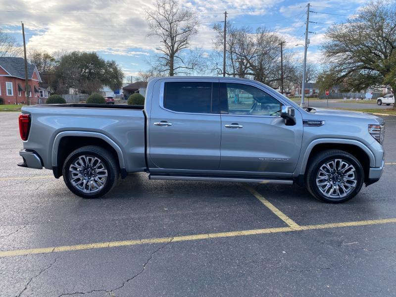 GMC Sierra 1500 Denali Ultimate Crew Cab 4WD 2026