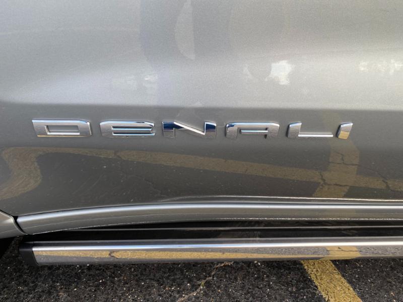 GMC Sierra 1500 Denali Ultimate Crew Cab 4WD 2026