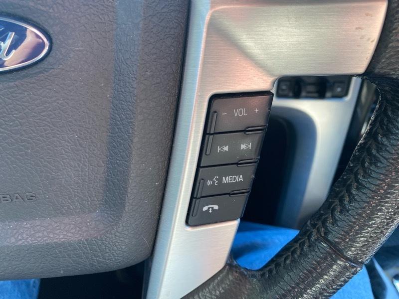 Ford F-150 Platinum SuperCrew 4WD 2012