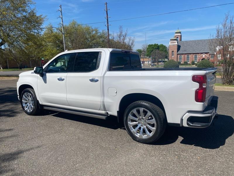 Chevrolet Silverado 1500 Limited High Country Crew Cab Long Box 4WD 2022