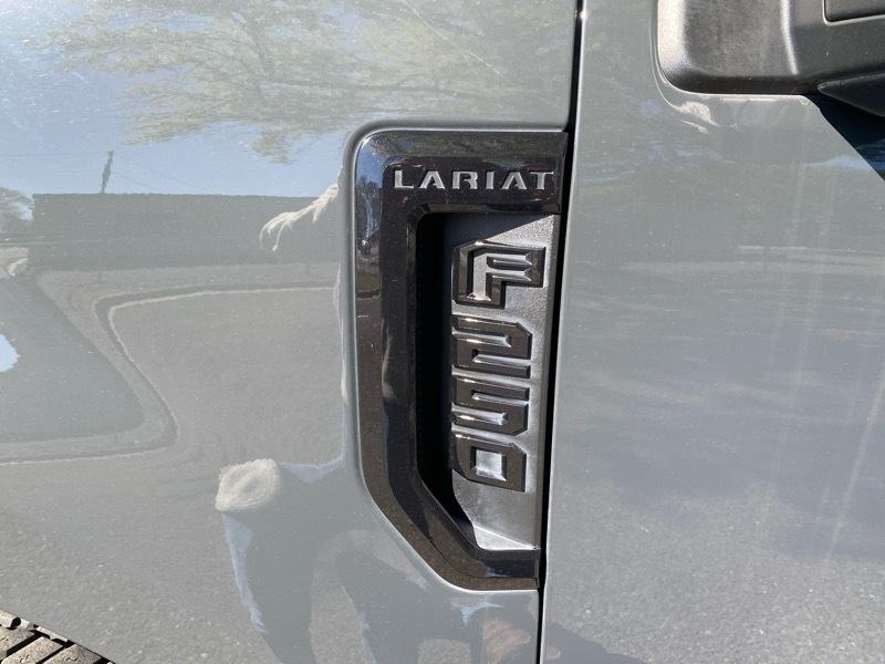Ford F-250 SD Lariat Crew Cab 4WD 2021
