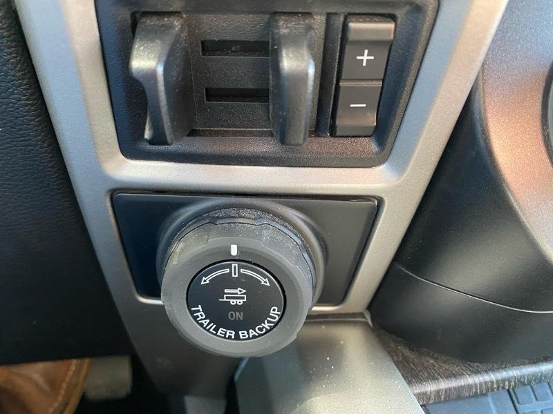 Ford F-250 SD Lariat Crew Cab 4WD 2021