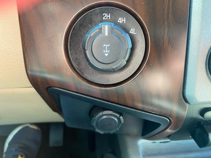 Ford F-250 SD Lariat Crew Cab 4WD 2016