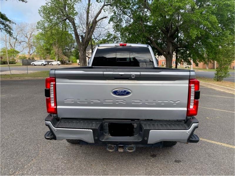 Ford F-250 SD Lariat Crew Cab Long Bed 4WD 2023