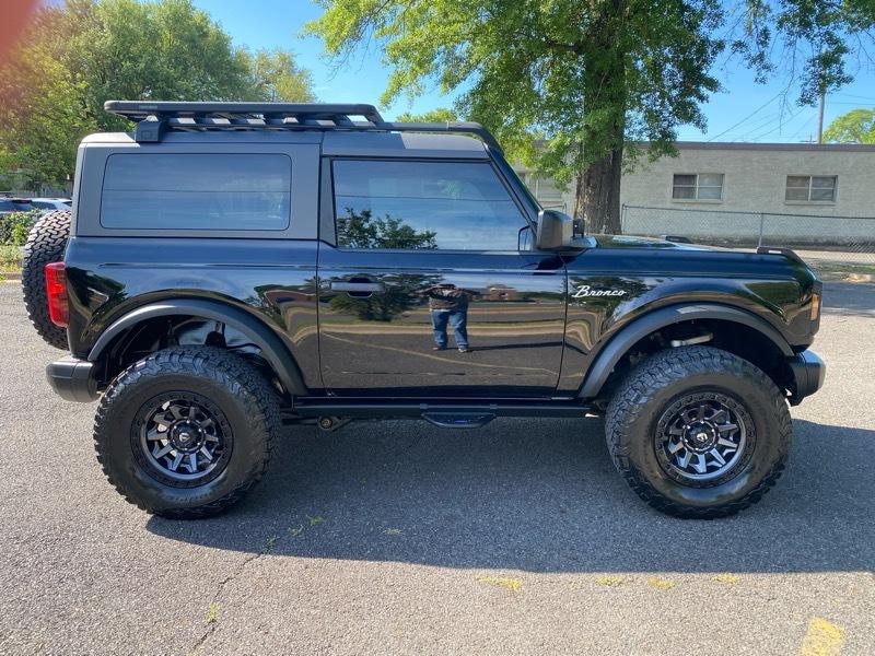 Ford Bronco Base 2-Door w/Advanced 2022