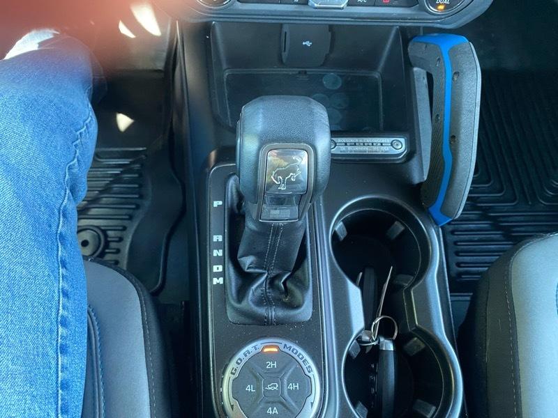 Ford Bronco Base 2-Door w/Advanced 2022