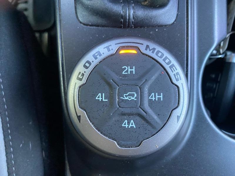 Ford Bronco Base 2-Door w/Advanced 2022