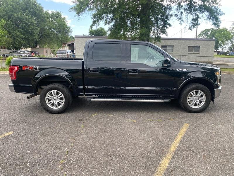 Ford F-150 4WD SuperCab 145" Lariat 2017