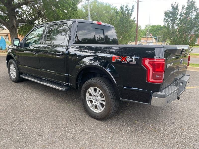 Ford F-150 4WD SuperCab 145" Lariat 2017