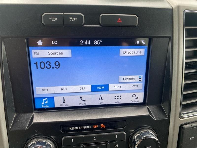 Ford F-150 4WD SuperCab 145" Lariat 2017