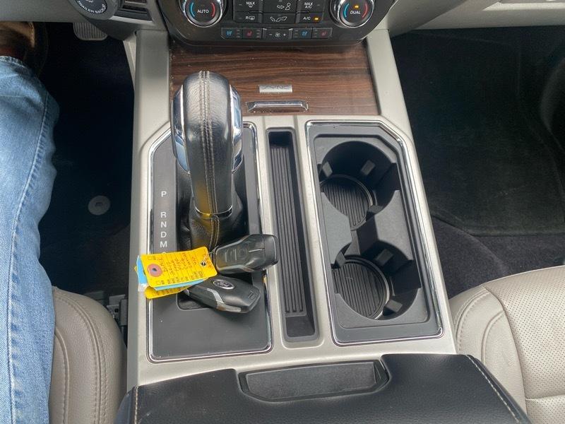 Ford F-150 4WD SuperCab 145" Lariat 2017