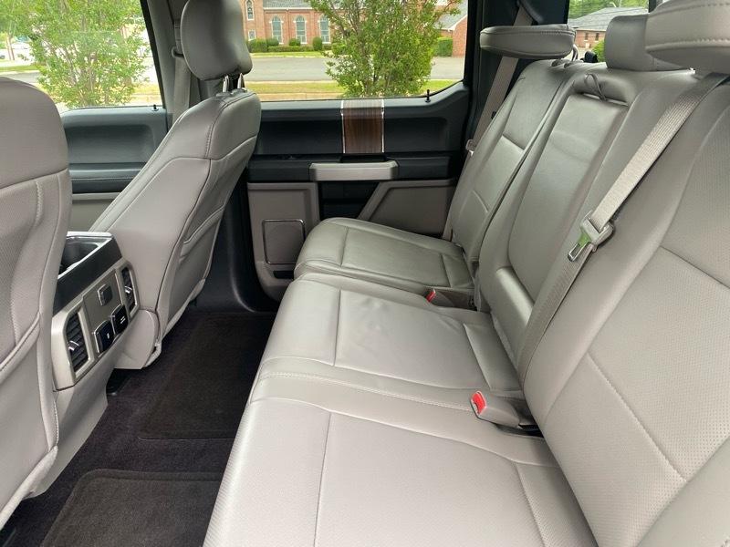 Ford F-150 4WD SuperCab 145" Lariat 2017