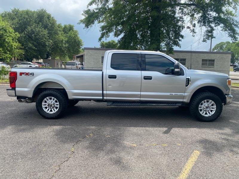 Ford F-350 SD XLT Crew Cab Long Bed 4WD 2022