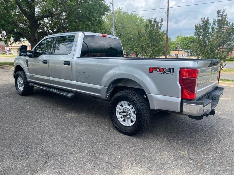 Ford F-350 SD XLT Crew Cab Long Bed 4WD 2022