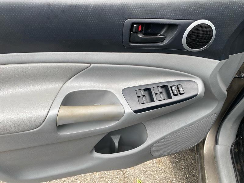 Toyota Tacoma Double Cab V6 6MT 4WD 2015