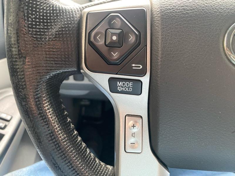 Toyota Tacoma Double Cab V6 6MT 4WD 2015