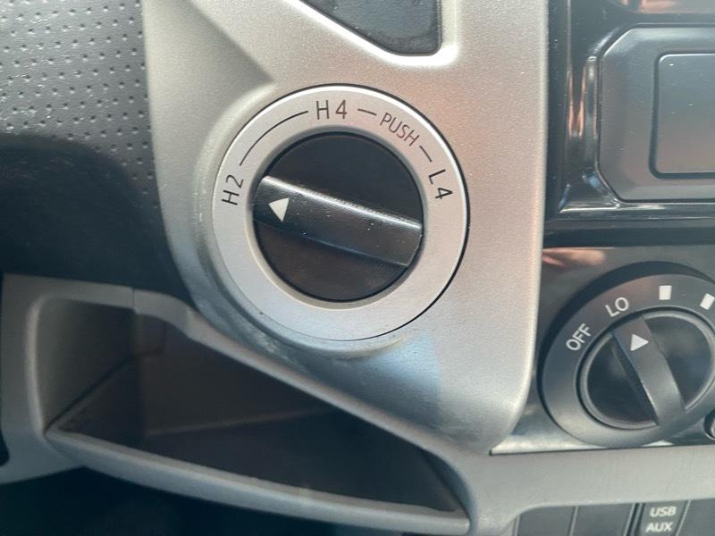 Toyota Tacoma Double Cab V6 6MT 4WD 2015